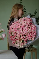 Моно букет из 51 кустовой розы